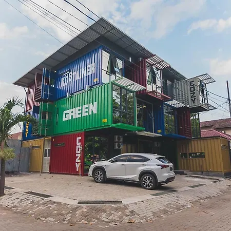 RedDoorz near Taman Rejomulyo-3